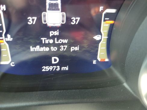 Used 2023 Jeep Gladiator Mojave w/ Cold Weather Group image 19