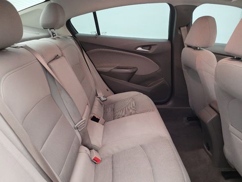 Used 2018 Chevrolet Cruze LT w/ Convenience Package image 19