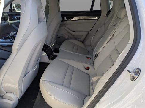 Used 2023 Porsche Panamera 4S w/ Premium Package image 16