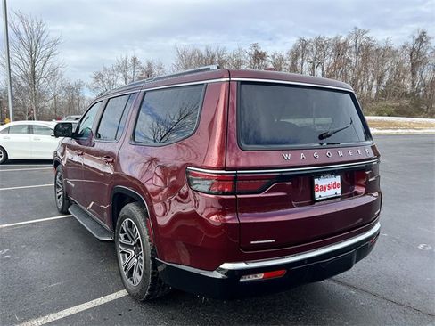 Used 2022 Jeep Wagoneer Series III image 18