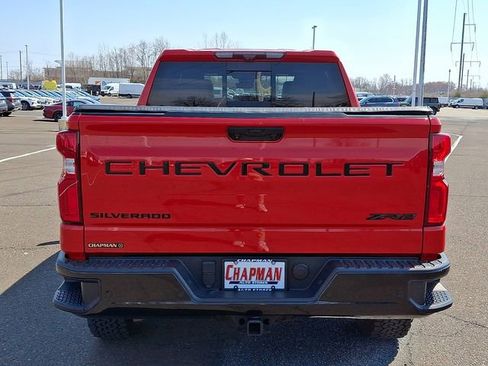 Used 2022 Chevrolet Silverado 1500 ZR2 w/ Technology Package AWD/4WD image 4