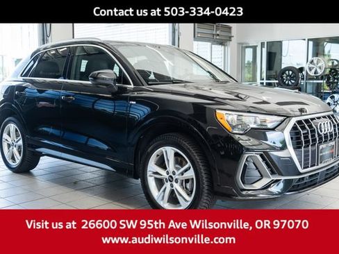 Used 2022 Audi Q3 2.0T Premium w/ Convenience Package AWD/4WD image 1