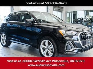 Used 2022 Audi Q3 2.0T Premium w/ Convenience Package AWD/4WD video 1
