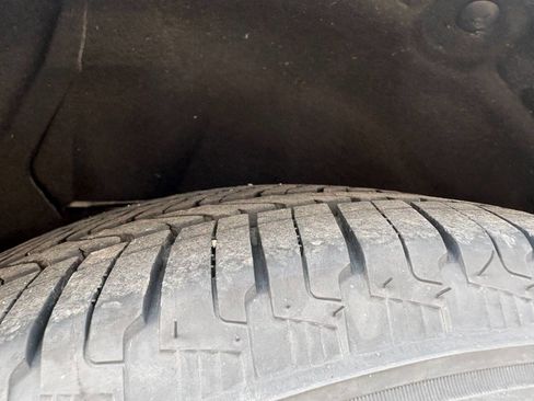Used 2024 Chevrolet Equinox LT w/ LPO, Floor Liner Package AWD/4WD image 23