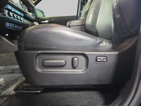Used 2021 Toyota Tacoma 4x4 Double Cab image 30