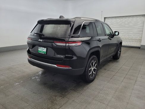 Used 2023 Jeep Grand Cherokee Limited image 9