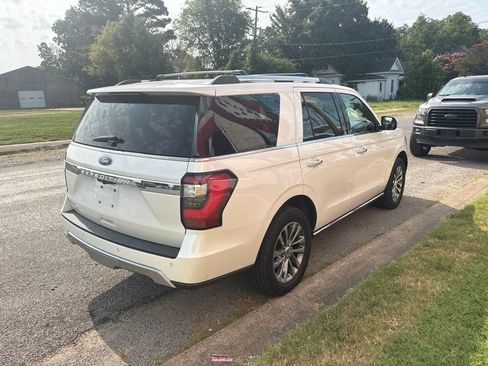 Used 2018 Ford Expedition Limited w/ Equipment Group 301A AWD/4WD image 7
