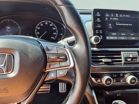 Used 2019 Honda Accord Sport image 17