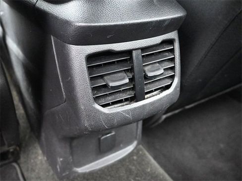 Used 2016 Ford Fusion SE image 31