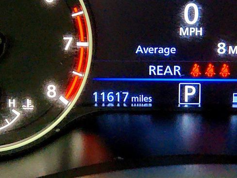 Used 2024 Nissan Altima 2.5 SR w/ SR Premium Package FWD image 16