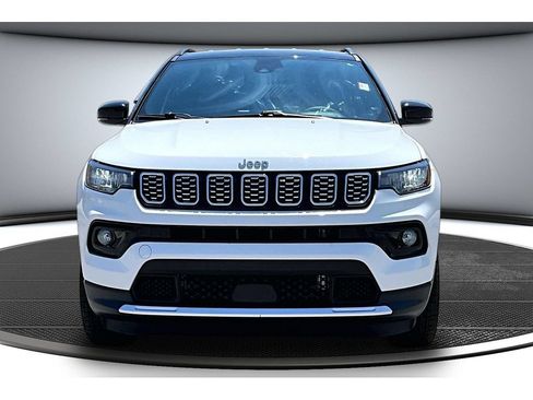 Certified 2024 Jeep Compass Limited AWD/4WD image 4
