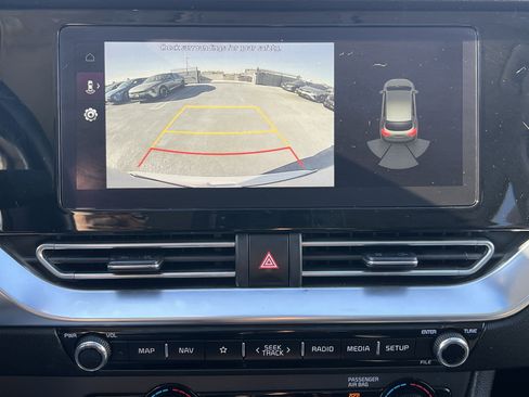 Certified 2022 Kia Niro EX Premium image 32