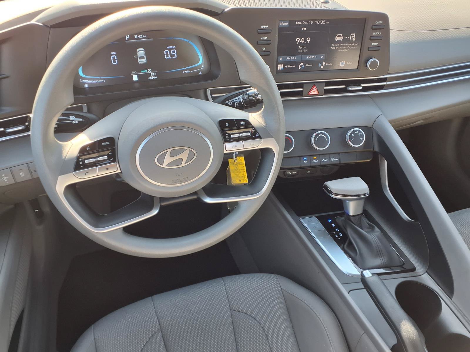 Certified 2026 Hyundai Elantra SE FWD image 11