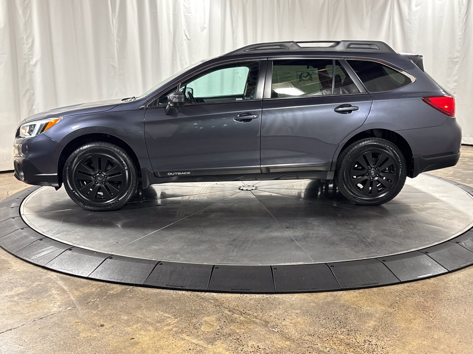 Used 2016 Subaru Outback 2.5i Premium AWD/4WD image 5