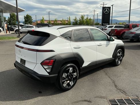 Used 2024 Hyundai Kona SEL FWD image 6