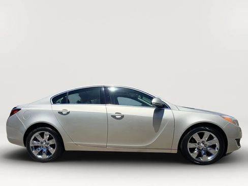 Used 2016 Buick Regal FWD image 12