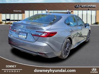 Used 2025 Toyota Camry SE FWD video 2