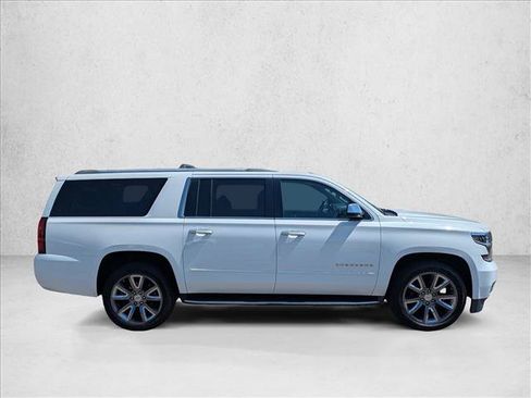 Used 2019 Chevrolet Suburban Premier AWD/4WD image 4