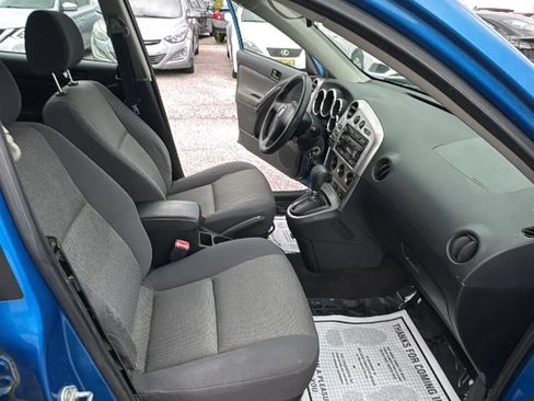 Used 2008 Pontiac Vibe w/ Sport Package FWD image 19