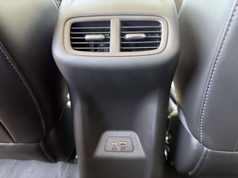 Used 2024 Buick Envision Preferred AWD/4WD image 20