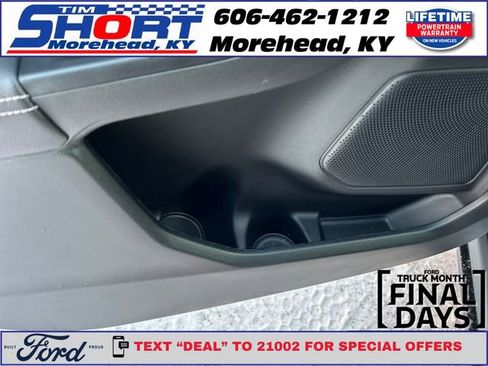 New 2026 Ford Escape SE w/ PHEV Premium Package FWD image 32