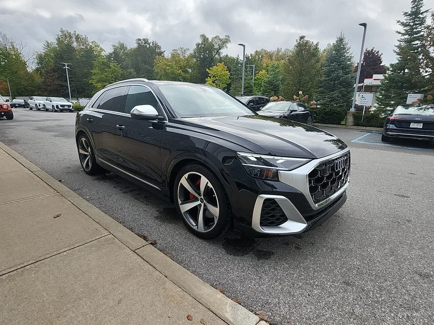 Used 2024 Audi SQ8 Premium Plus AWD/4WD image 11