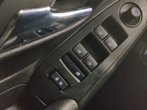 Used 2020 Chevrolet Trax LT w/ Driver Confidence Package image 27