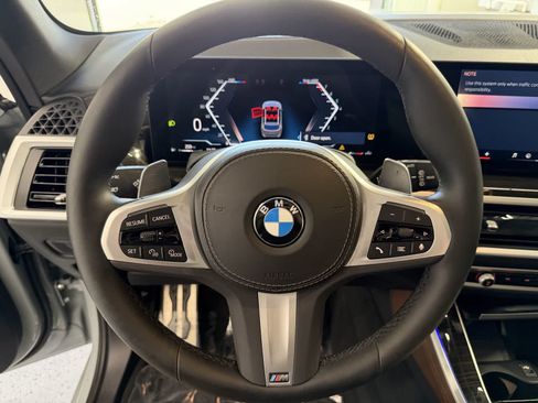 Used 2024 BMW X5 xDrive40i w/ M Sport Package AWD/4WD image 17