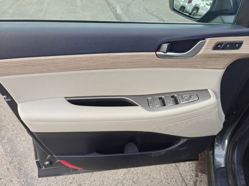 Used 2022 Hyundai Palisade SEL w/ Premium Package image 14