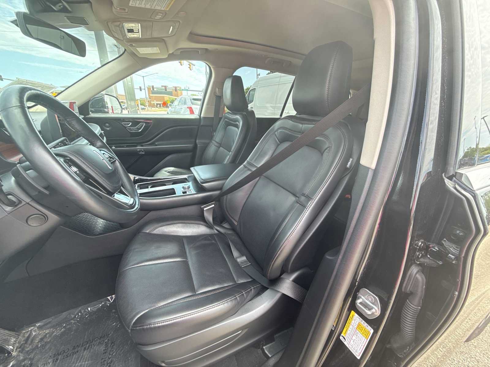 Used 2024 Lincoln Aviator Reserve AWD/4WD image 20