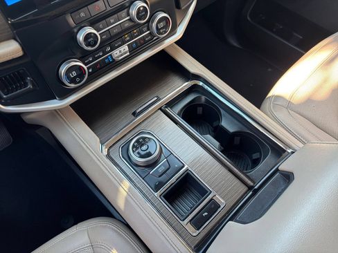 Used 2024 Ford Expedition Limited RWD image 45