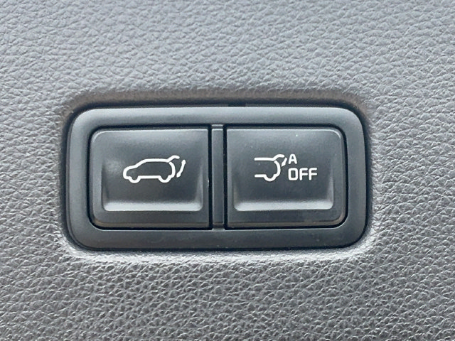 Used 2024 Kia Carnival EX FWD image 19