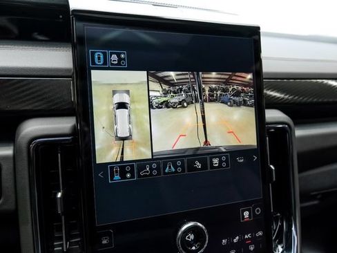Used 2026 GMC Yukon AT4 w/ AT4 Premium Plus Package AWD/4WD image 54