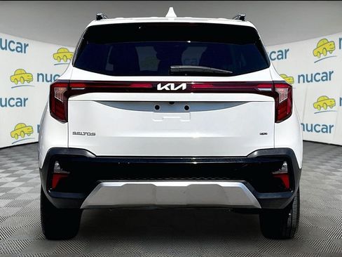 Used 2024 Kia Seltos S AWD/4WD image 5