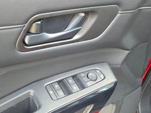 New 2026 Nissan Pathfinder SV image 20