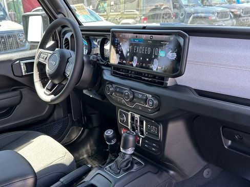New 2026 Jeep Gladiator Mojave AWD/4WD image 15