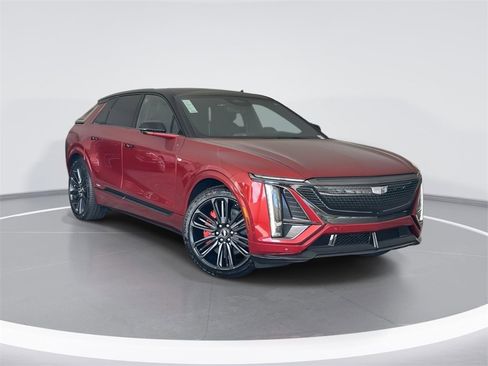 New 2026 Cadillac Lyriq V image 1