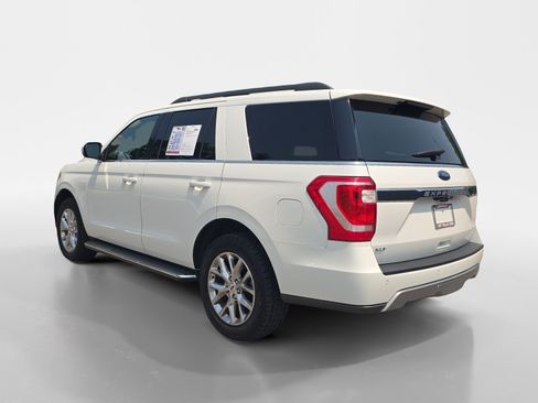 Used 2021 Ford Expedition XLT AWD/4WD image 3