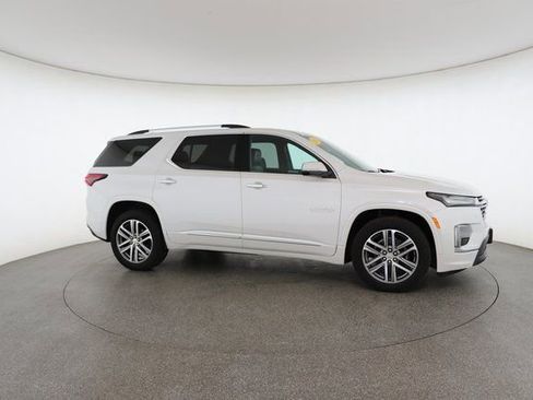 Used 2024 Chevrolet Traverse High Country image 24