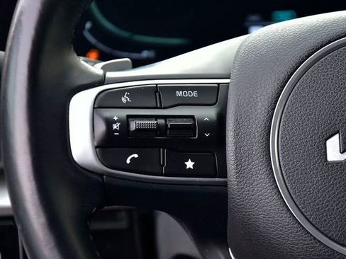 Certified 2023 Kia Sportage EX image 18