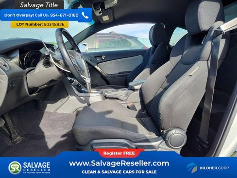 Used 2016 Hyundai Genesis 3.8 image 9