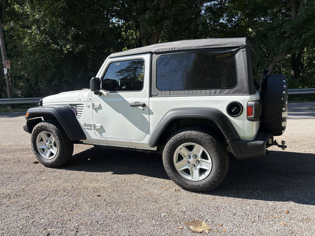 Used 2019 Jeep Wrangler Sport AWD/4WD image 6