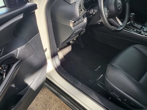 Used 2025 MAZDA CX-30 AWD 2.5 S w/ Preferred Package image 3