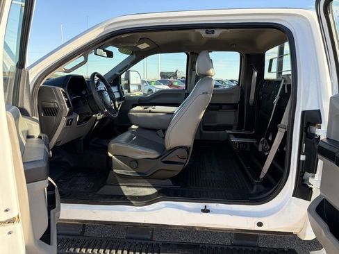 Used 2019 Ford F250 XL image 12