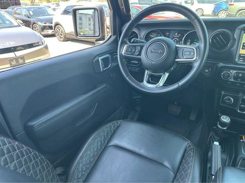 Used 2021 Jeep Wrangler Unlimited Sahara image 19