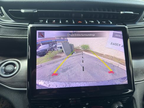 Used 2023 Jeep Grand Cherokee L Limited w/ Trailer Tow Group (B) image 13