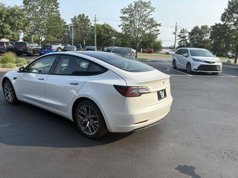 Used 2022 Tesla Model 3 Long Range AWD/4WD image 6