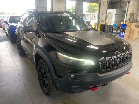 Used 2021 Jeep Cherokee Trailhawk w/ Trailer Tow Group AWD/4WD image 1