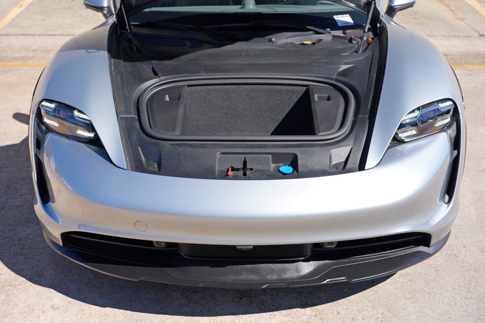 Used 2022 Porsche Taycan 4S AWD/4WD image 8