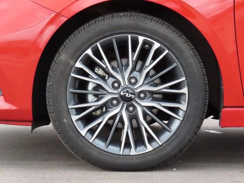 Certified 2024 Kia Forte GT-Line FWD image 10
